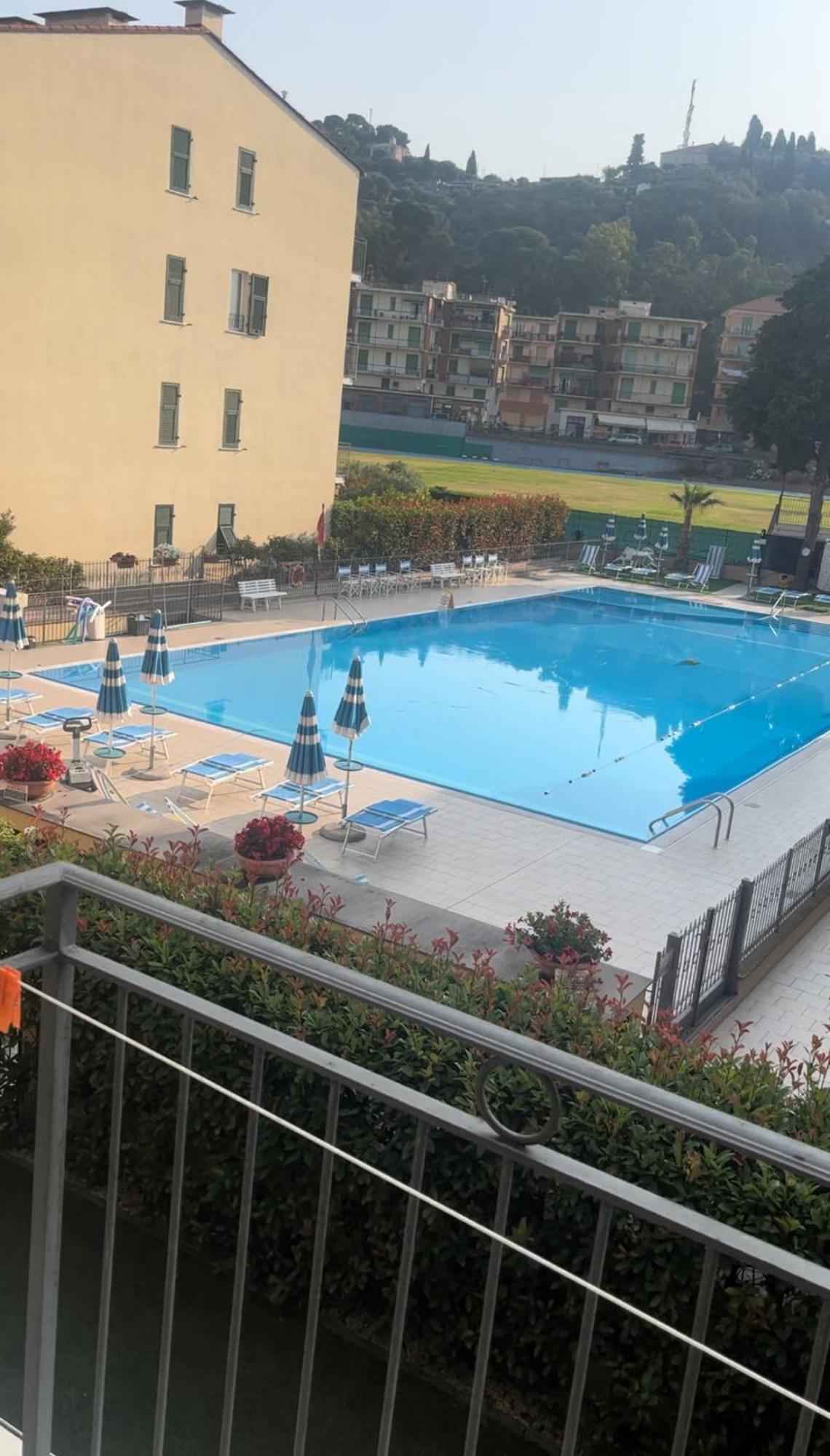 Studio Mer Piscine Cala Di Sole Imperia Italie Mono Locale Une Seule Piece Exterior photo